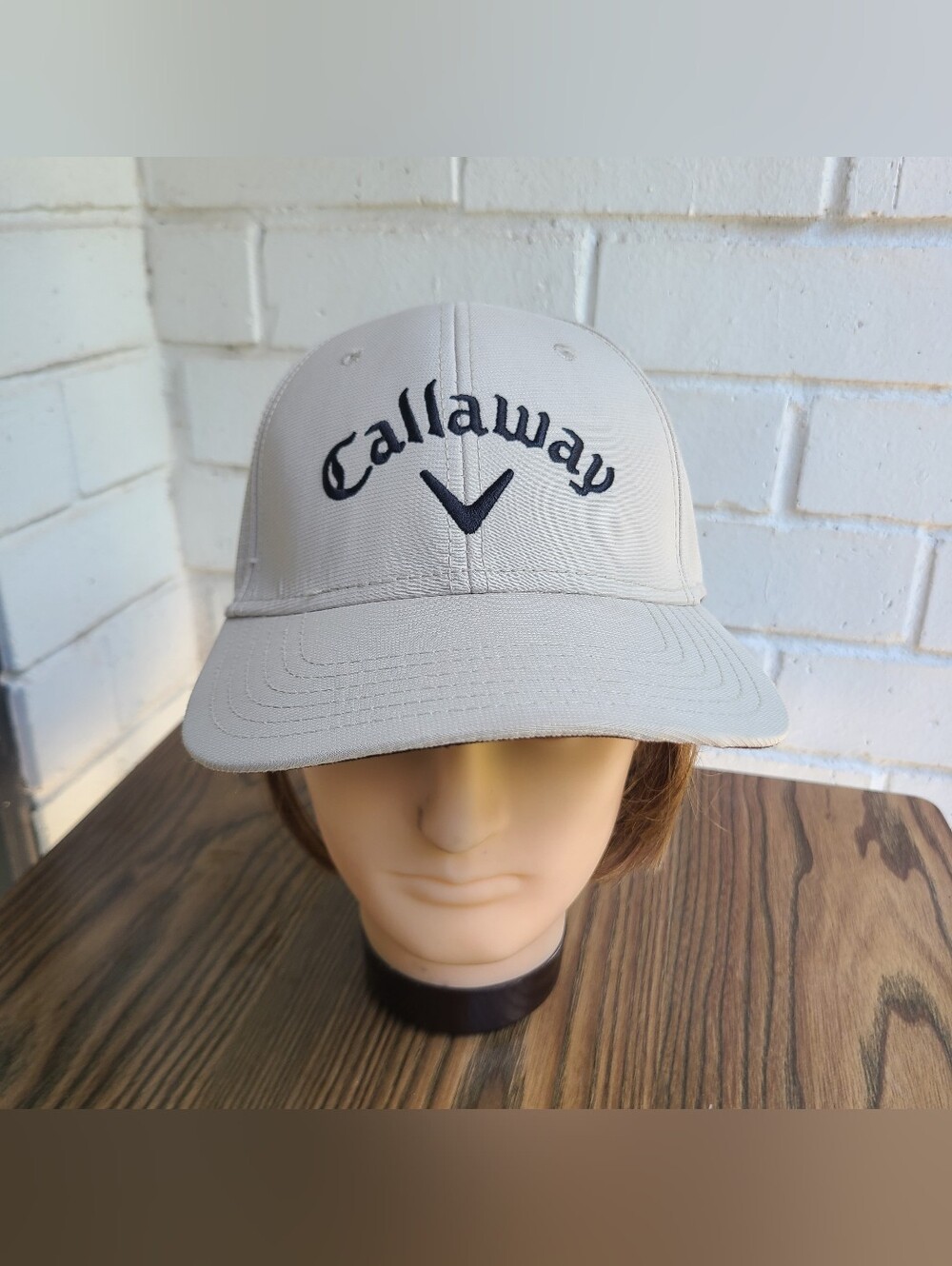 Callaway Golf Cap -  Embroidered Logo - Structured Fit - UNISEX